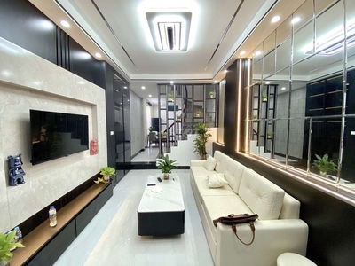Nhà Kim Giang, 40 m2, 5 tầng mới đẹp long lanh, chỉ 8.89 tỷ