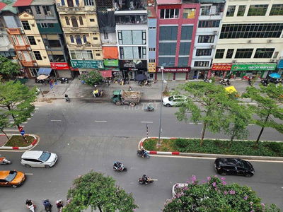 Nhà mặt phố Đào Tấn, 7 tầng thang máy, Mt 4m, 36 tỷ