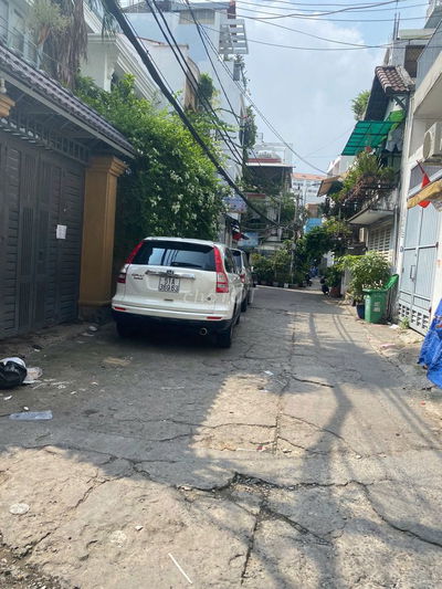 BÁN NHÀ GIÁP QUẬN 1- NGAY THẢO CẦM VIÊN