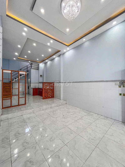 Nhà lầu 2 phòng hẻm 233 Nguyễn Văn Cừ