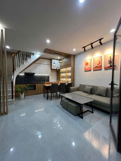 Bán Nhà Phố Bạch Đằng quận Hai Bà Trưng Sổ Riêng 4 Tầng Giá Hơn 5tỷ Tí