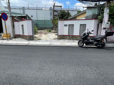 371M2 ĐẤT MẶT TIỀN BÊN HÔNG WHITE PALACE PHẠM VĂN ĐỒNG