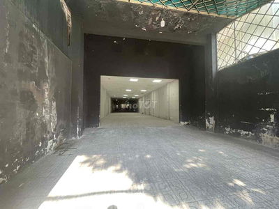 Cho thuê nhà và kho 330m2 trống suốt tại Trương Công Định