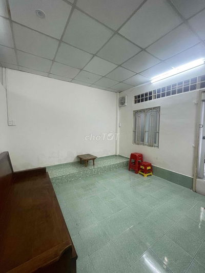 cho thuê nhà nguyên căn Full nội thất. phan xích long p2 PN