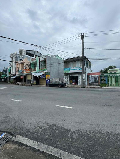 nhà 1 Trệt 1 lầu mặt tiền Đ Huỳnh Phan Hộ, QBinh Thuỷ,gần Sân Bay CThơ