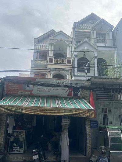 cho thuê nguyên căn 3 lầu, 4pn