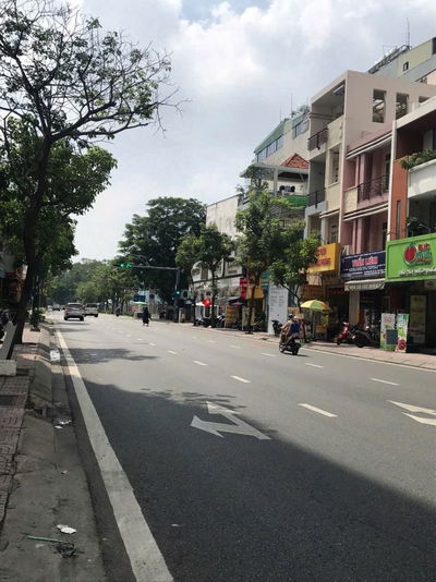 Bán nhà 15/5 Hồng Hà 5x20m,trệt 5 lầu 10 phòng giá 21.8 tỷ.