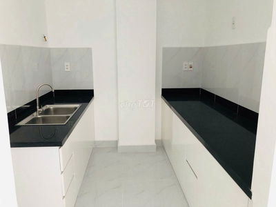 Cho Thuê Căn Hộ Mới 100%,DT 85m2,Phòng Rộng,Đủ Tiện ích,Bếp Đủ