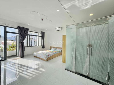 CHO THUÊ PHÒNG CỬA SỔ BAN CÔNG FULL NỘI THẤT ĐƯỜNG PHẠM VĂN CHIÊU