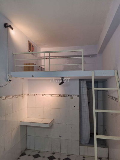 Phòng cho thuê giá rẻ, giờ giấc tự do, khoá vân tay , ko phí quản lý
