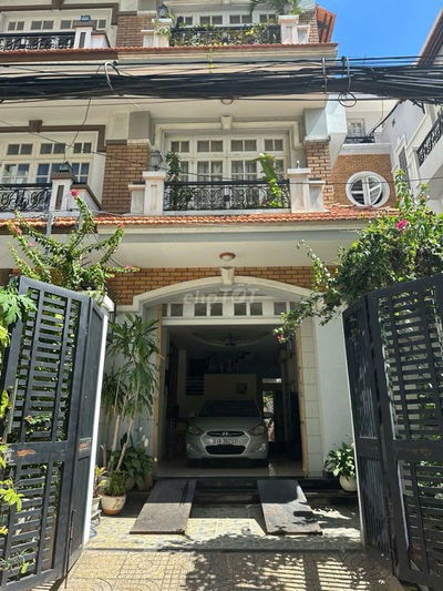 BÁN GẤP BIỆT THỰ PHƯỜNG 5, TẠ QUANG BỬU-XE HƠI NGỦ TRONG NHÀ-DT 120M2