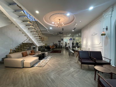 Mặt bằng 500m2 Mặt Tiền Bến Thành Quận 1 - 120tr