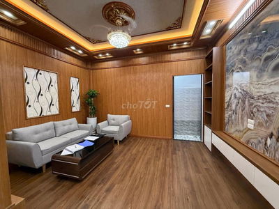 Bán nhà Ngọc Hà lô góc 3 thoáng, tặng nội thất ở ngay 58m2* 4T.