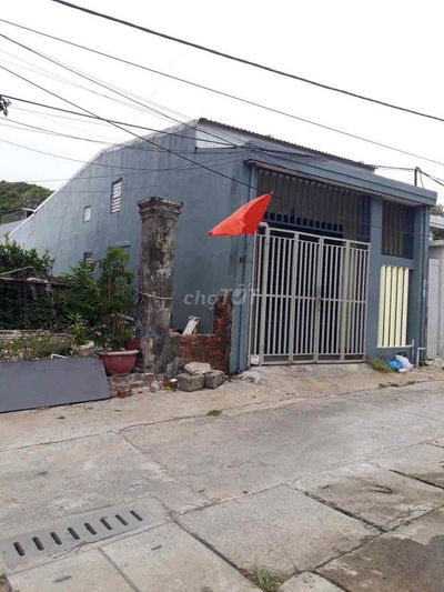 bán nhà 4 phòng trọ ,bên cạnh bệnh viện ngũ hành sơn
