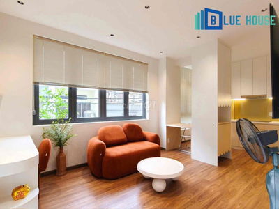 Căn hộ 50m2 | 1 phòng ngủ | nội thất cao cấp | gần vòng xoay Phù Đổng