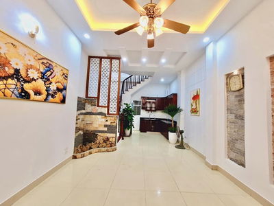 Sốc! Nhà Trung Phụng, gần đường, 2 thoáng,full nội thất ở ngay 34m*4T