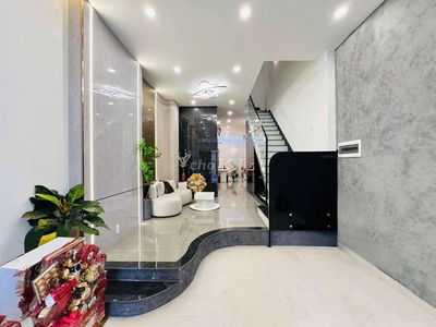 🍀mặt tiền đường số , trung tâm quận 7, ,có thang máy,nhỉnh 16,x tỷ