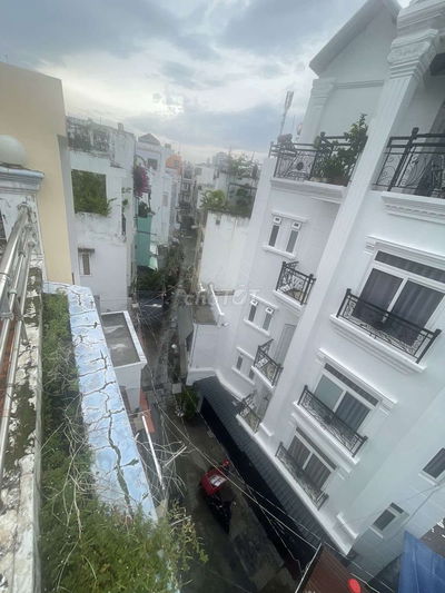 Q10-CMT8-NHÀ 150M2(10×15)-SÂN SIÊU RỘNG 70 XE MÁY