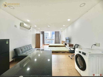 Thuê căn hộ studio ban công 45m2 ngay cầu thủ thiêm Ga Metro Bình Thạn
