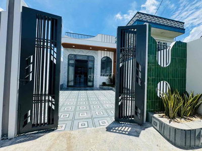 Bán gấp siêu phẩm siêu vip siêu đẹp Villa cấp bốn sổ hồng riêng