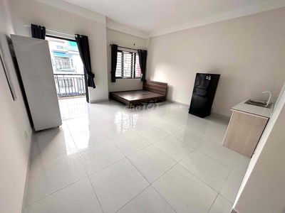 PhÒng Ban Công Cửa Sổ Đường Lê Thị Riêng