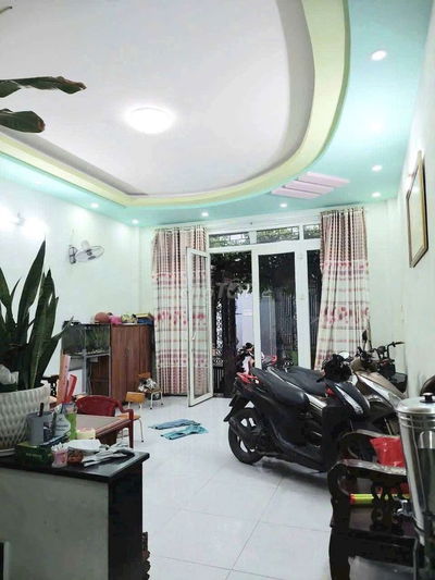 🍀Nhà 4 tấm mới sơn sửa 5x18m Mã Lò...xe hơi vào nhà...15tr