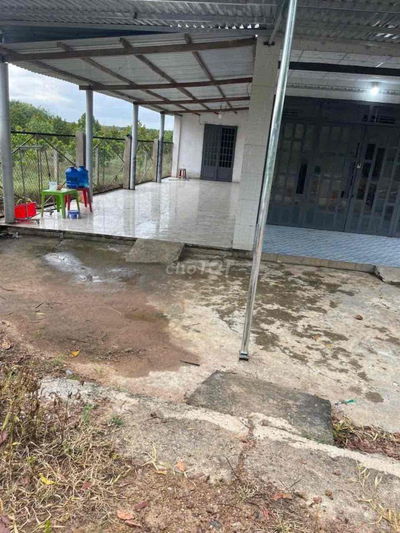 đất thổ cư có sẵn nhà cấp 4  giá ngộp