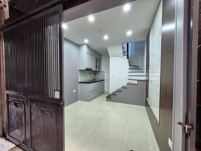 Bán nhà 3 tầng chưa sổ, 2 ngủ khép kín định công