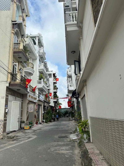 BÁN ĐẤT FULL THỔ CƯ HXH LÊ TRỌNG TẤN -P.BHH-DT:4,2x22m CN ĐỦ. GIá:7TỶ3