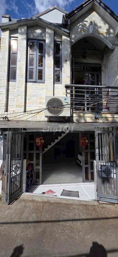 Bán nhà 2385 phạm thế hiển. cuối đường tạ quang bữu P6Q8. ngang 4,35m
