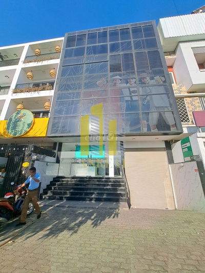 Toà Văn Phòng Hầm 4 Lầu Sàn Trống Giá 85 Triệu