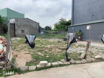 Bán lô đất đẹp 2 mặt tiền Hoà Xuân gần chợ Miếu Bông
