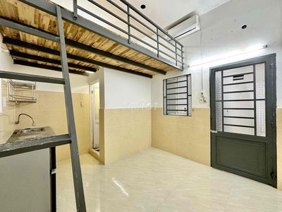 PHÒNG TRỌ RỘNG 30m2 NGAY CÔNG VIÊN LÀNG HOA