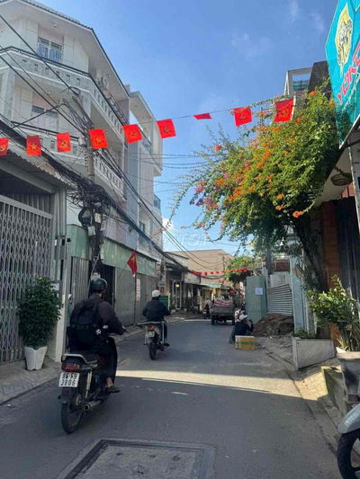 nhà chính chủ sát mặt tiền trường chinh p15 tân bình