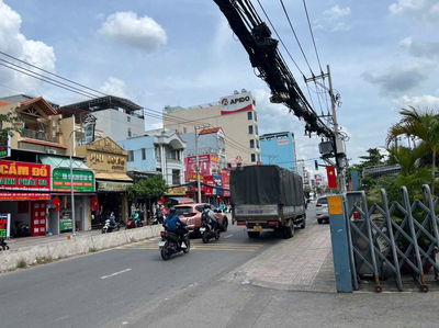 Bán gấp nhà mặt tiền Huỳnh Tấn Phát, P. Tân Thuận Đông, Quận 7