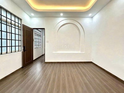 Cho thuê nhà hẻm xe hơi 16/10 Nguyễn Duy Dương - 12x5m - 3 Lầu