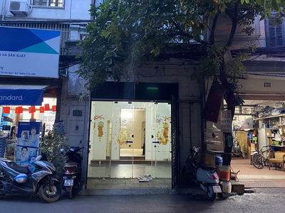 cho thuê cửa hàng ngõ xã đàn 2 MT 5m x 50m2. 15tr/tháng