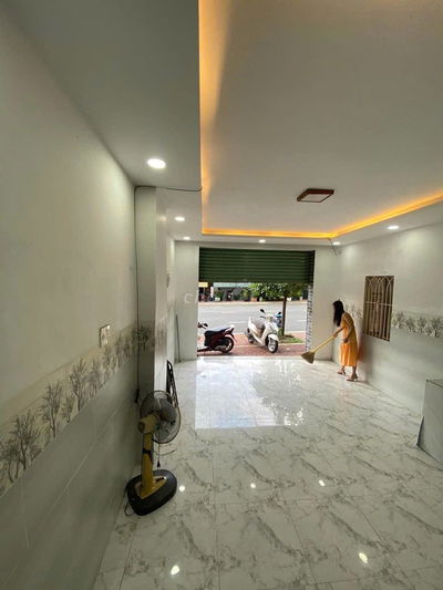 NHÀ MẶT TIỀN LÊ VĂN CHÍ 2PN 2WC, LINH TRUNG, THỦ ĐỨC