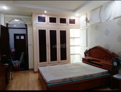 PHÒNG RỘNG ĐẸP ,TIỆN NGHI ĐẦY ĐỦ ,GIÁ RẺ
