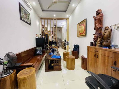 Bán Nhà Nhật tảo - Đông ngạc dt 35m,4 tầng ngõ rộng vf3 vào tận cửa