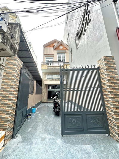 Cho thuê nhà trục chính hẻm hồ tùng mậu gần công an thành phố 17 triệu