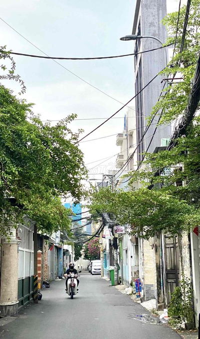 HƠN 7Tỷ🏡GẦN CHỢ BÀ CHIỂU, HẺM XE HƠI TRÁNH, TRONG KHU PHÂN LÔ CAO TẦNG