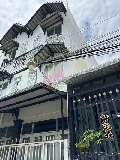 nhà cho thuê 3tr Long hậu gần gạch dơi