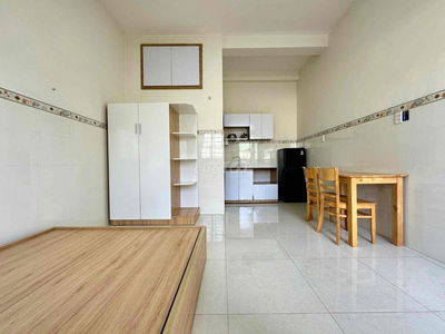 🔥 CĂN HỘ MINI FULL NỘI THẤT – BAN CÔNG RỘNG – HOÀNG HOA THÁM P12 🔥