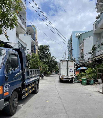 Nhà mới 3 tầng Bùi Tư Toàn, 4PN, 5.7 tỷ – gần Aeon Mall Tên Lửa