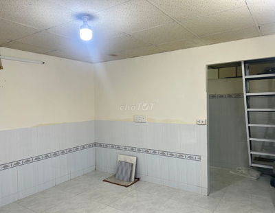 Phòng trọ 21m2, Huỳnh Tấn Phát, Nhà Bè