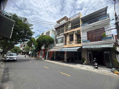 nhà 3 tầng MT Nguyễn Cư Trinh 73m2 giá 8ty9 TL