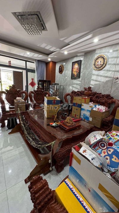 NHÀ 2 LẦU SÂN THƯỢNG - KDC HỒNG LOAN
