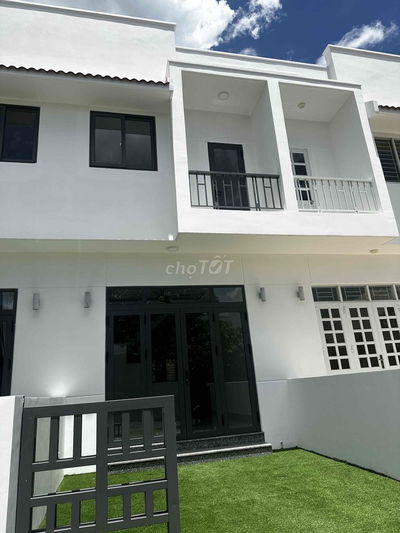 bán nhà 1 triệt 1 lầu 2 pn 2 tolet 96m2