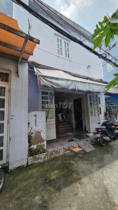 bán gấp nhà 81m2. 4 phòng ngủ. đường 26 tháng 3.BHH. chỉ 4.6ty